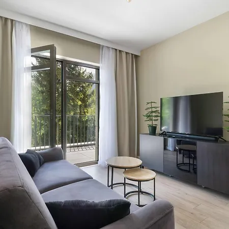 Bright In With Balcony And Parking By Renters カルパッチ